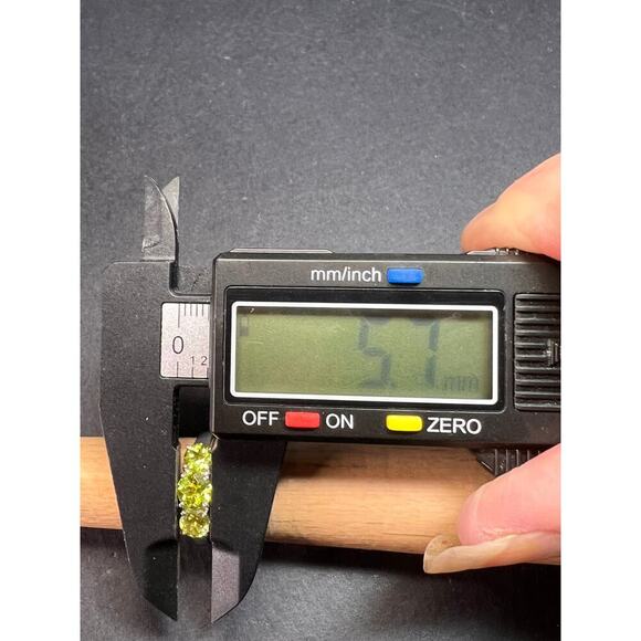 Vintage peridot three stone sterling silver ring size 7 - Picture 8 of 12